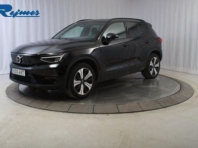 Svart Begagnad 2022 Volvo XC40 Core SUV | 309 900 kr (Bra pris)