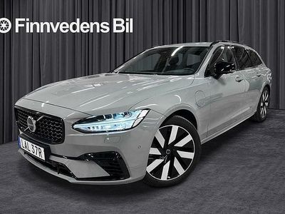 Grå Begagnad 2024 Volvo V90 Plus Kombi | 478 000 kr (Marknadspris)