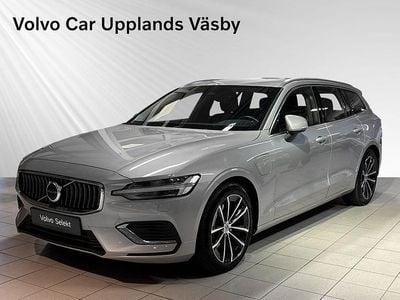 Silver Begagnad 2022 Volvo V60 Plus Kombi | 339 900 kr (Lite dyr)