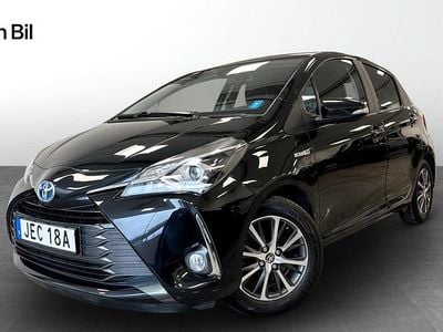 Begagnad Toyota Yaris Hybrid 2019 Svart