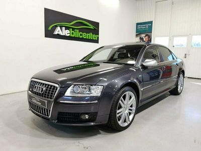 begagnad Audi S8 5.2 V10 FSI quattro/FULLUTRUSTAD/softcloce TipTronic 450hk