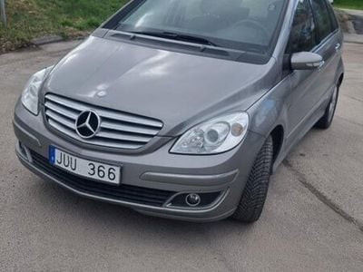 Mercedes B200