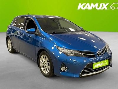 Blå Begagnad 2013 Toyota Auris Executive Halvkombi | 109 800 kr (Marknadspris)