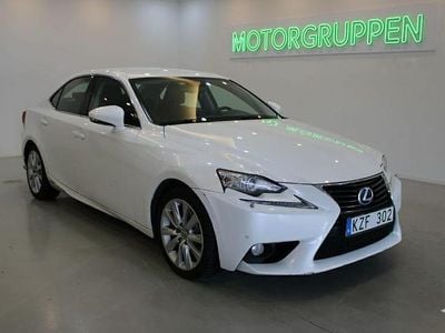 Lexus IS300h