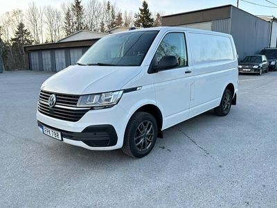 begagnad VW Transporter 2.0 TDI DSG GPS Värmare Drag 1-ÄGARE