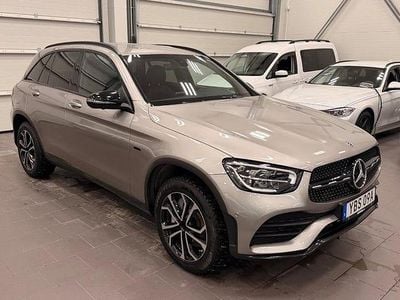 Begagnad Mercedes GLC300 AMG 320 HK (235 kW) 2021 Mojave silver metallic
