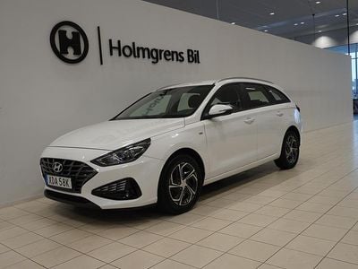 Vit Begagnad 2023 Hyundai i30 Essential Kombi | 219 900 kr (Marknadspris)