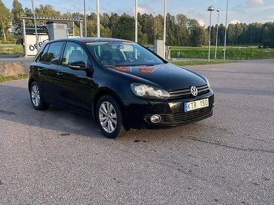 Begagnad VW Golf VI 102 HK (75 kW) 2011 Halvkombi