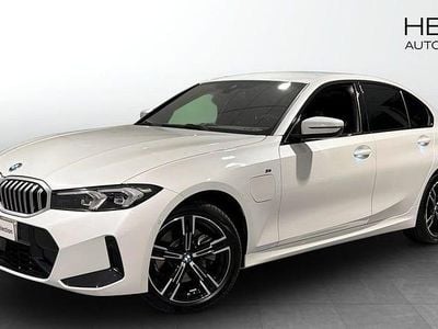 Vit Begagnad 2025 BMW 330 M Sport Sedan | 488 700 kr