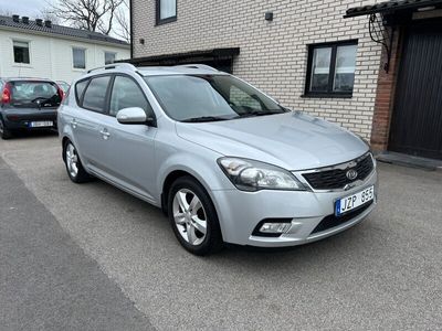 begagnad Kia Ceed 1.6 125hk CVVT Dragkrok Nybesiktigad