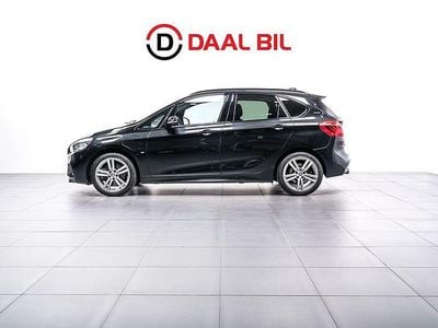 Begagnad BMW 225 Active Tourer iPerformance 224 HK (164 kW) 2018 Svart Minibuss