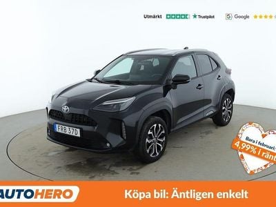 Svart Begagnad 2022 Toyota Yaris Hybrid Active | 265 000 kr (Marknadspris)
