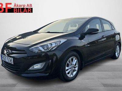 Svart Begagnad 2014 Hyundai i30 Halvkombi | 74 500 kr (Lite dyr)
