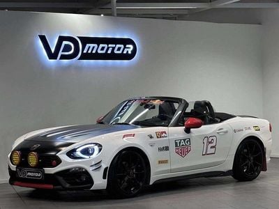 Vit Begagnad 2016 Abarth 124 Spider Cab | 269 700 kr
