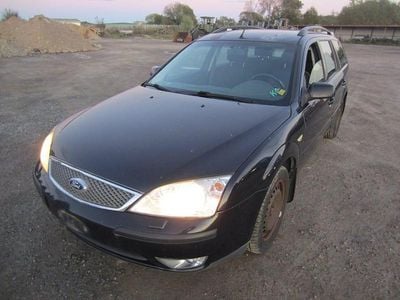 Begagnad Ford Mondeo 116 HK (85 kW) 2003 Blå Kombi