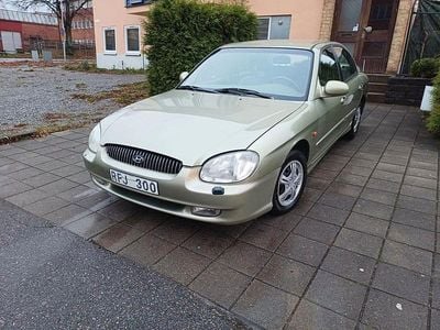Ljusgrön (grön) Begagnad 2000 Hyundai Sonata Sedan | 24 900 kr