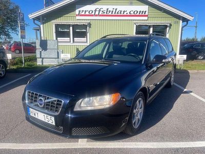 Mörkblå Begagnad 2009 Volvo V70 Kinetic Kombi | 64 900 kr (Marknadspris)