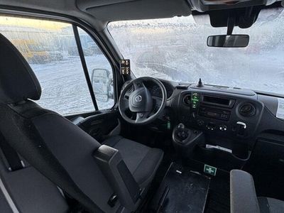 begagnad Nissan NV400 FärdtjänsMinibuss 2.3 dCi Euro 6