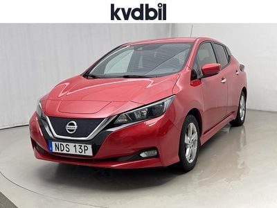 Röd Begagnad 2021 Nissan Leaf Acenta Halvkombi | 142 000 kr (Marknadspris)