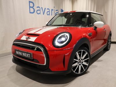 begagnad Mini Cooper SE Backkamera / Comfort Access / Navi / Apple Ca