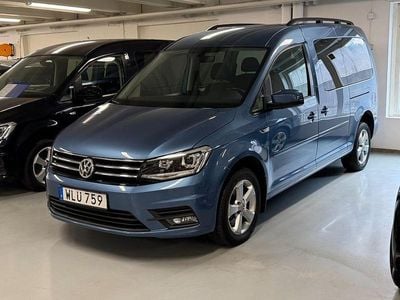 Begagnad VW Caddy Maxi Life Life 150 HK (110 kW) 2015 Ljusblå Minibuss