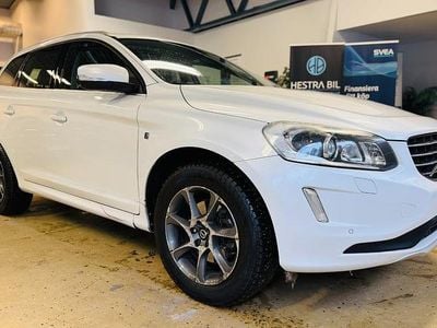 Begagnad Volvo XC60 Ocean Race 181 HK (133 kW) 2014 Vit SUV