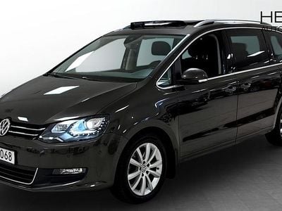 Begagnad VW Sharan 150 HK (110 kW) 2019 Brun Minibuss