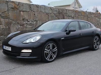 Porsche Panamera 4