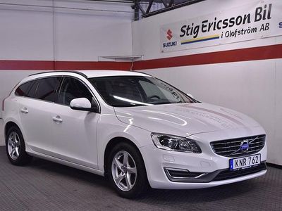 Begagnad Volvo V60 Momentum 181 HK (133 kW) 2014 Vit Kombi