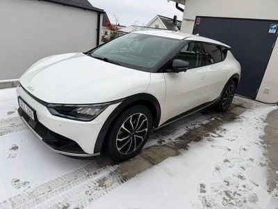 Vit Begagnad 2022 Kia EV6 SUV | 319 000 kr (Dyr)
