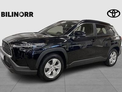 Begagnad Toyota Corolla Cross Style 200 HK (147 kW) 2023 Svart SUV