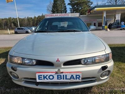 Grå Begagnad 1995 Mitsubishi Galant Halvkombi | 74 900 kr