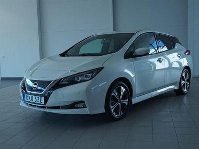 Begagnad Nissan Leaf N-Connecta 110 kW (150 HK) 2022 Okänd Halvkombi