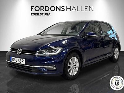 Mörkblå Begagnad 2019 VW Golf VII Halvkombi | 189 900 kr (Marknadspris)