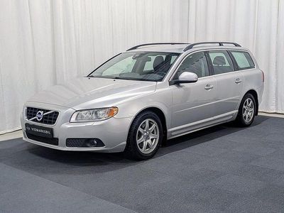 Grå Begagnad 2012 Volvo V70 Momentum Kombi | 95 900 kr (Marknadspris)