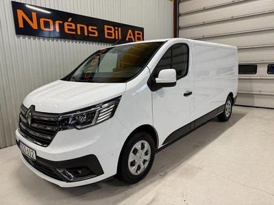 Vit Begagnad 2024 Renault Trafic Minibuss | 399 000 kr (Lite dyr)
