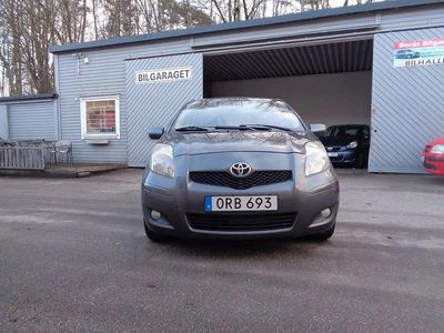 Mörkgrå Begagnad 2010 Toyota Yaris Halvkombi | 29 900 kr (Marknadspris)