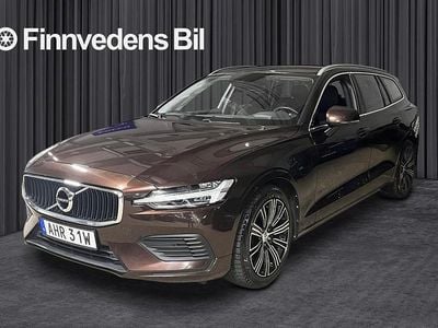 Begagnad Volvo V60 Momentum 344 HK (253 kW) 2020 Brun Kombi