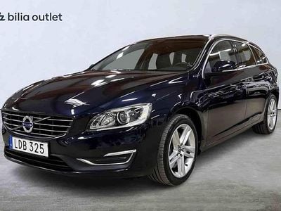 Blå Begagnad 2017 Volvo V60 Kombi | 189 900 kr