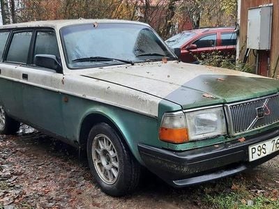 Begagnad 1993 Volvo 245 Kombi | 29 000 kr