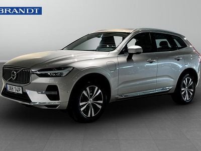Begagnad Volvo XC60 Core 355 HK (261 kW) 2023 Grå SUV
