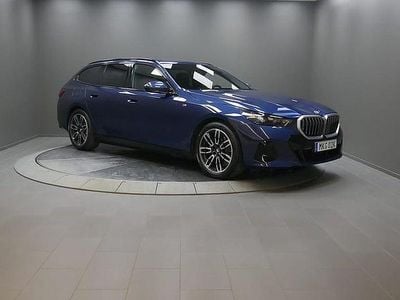 Begagnad BMW 520 M Sport 200 HK (147 kW) 2025 Blå Kombi