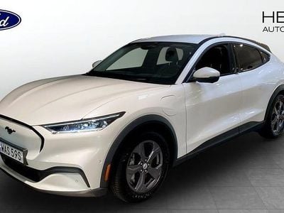 Vit Begagnad 2022 Ford Mustang Mach-E Standard Range SUV | 339 900 kr (Marknadspris)