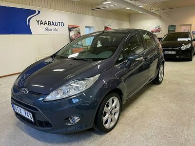 Begagnad Ford Fiesta 82 HK (60 kW) 2010 Grå Halvkombi