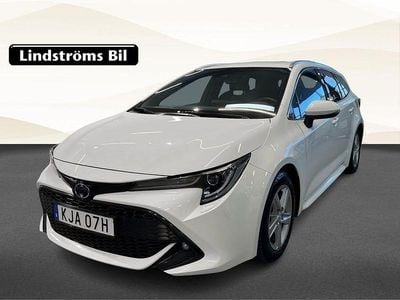 Vit Begagnad 2022 Toyota Corolla Style Kombi | 249 000 kr (Marknadspris)