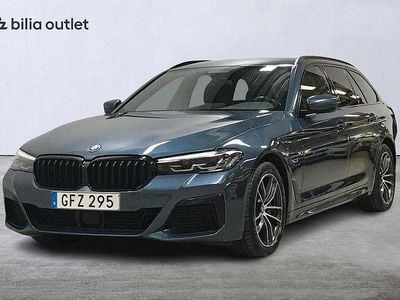 Blå Begagnad 2022 BMW 530e M Sport Kombi | 419 900 kr (Lite dyr)