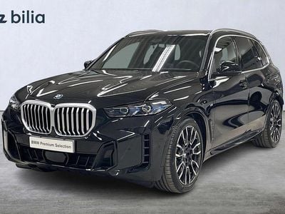 Begagnad BMW X5 M Sport 490 HK (360 kW) 2025 Saphire svart SUV