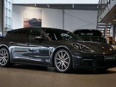 Porsche Panamera 4