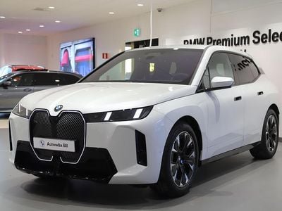 Ny BMW iX M Sport 400 kW (544 HK) 2026 Vit SUV