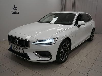 Vit Begagnad 2022 Volvo V60 Core Kombi | 369 900 kr (Marknadspris)
